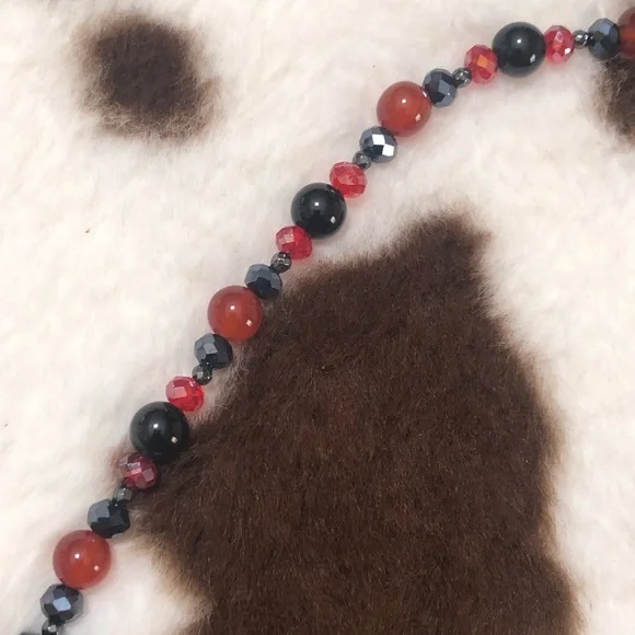 Handcrafted repurpose Florenza fringe pendant black onyx carnelian necklace - Picture 8 of 12
